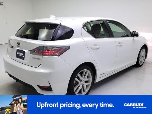 White 2015 Lexus CT 200h
