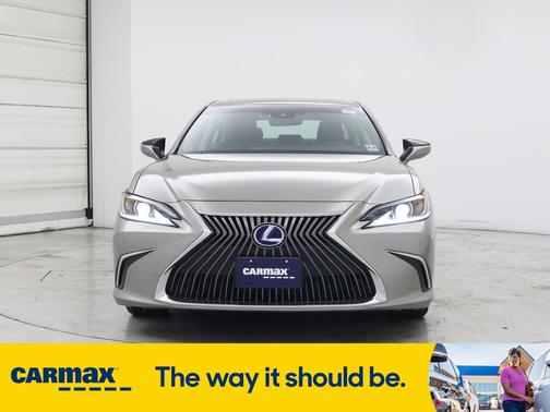 2020 Lexus ES 300h Luxury