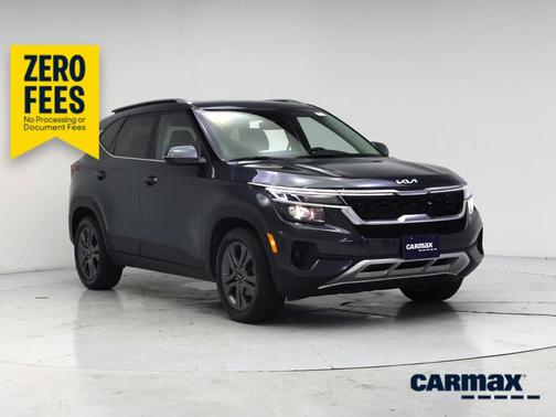 Gray 2023 Kia Seltos S
