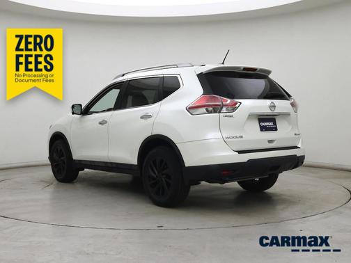 White 2015 Nissan Rogue SL