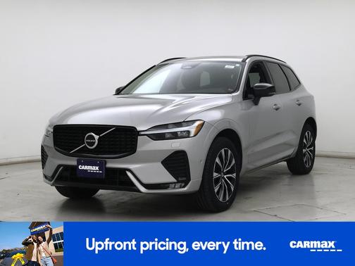 2023 Volvo XC60 B5 Plus Dark Theme