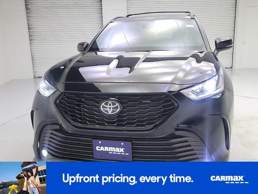 Black 2023 Toyota Highlander XSE