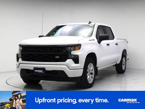 White 2022 Chevrolet Silverado 1500 Custom