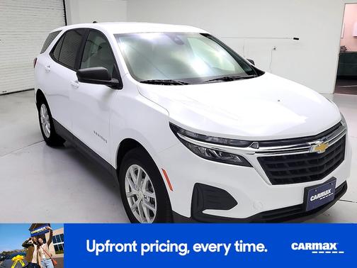 White 2022 Chevrolet Equinox LS