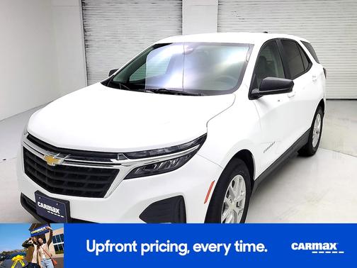 White 2022 Chevrolet Equinox LS