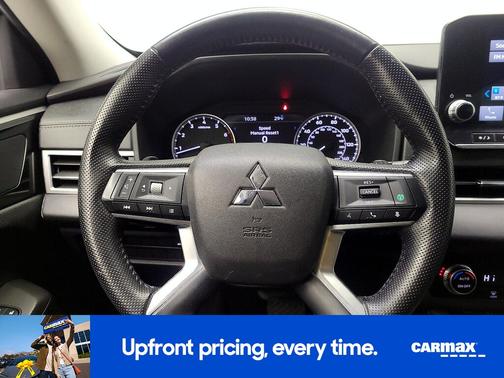 2022 Mitsubishi Outlander SE