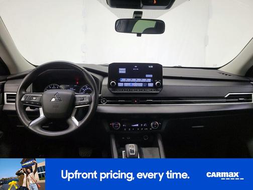 2022 Mitsubishi Outlander SE