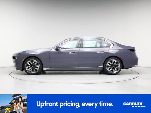 Gray 2024 BMW i7 XDrive60