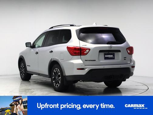Silver 2019 Nissan Pathfinder SL