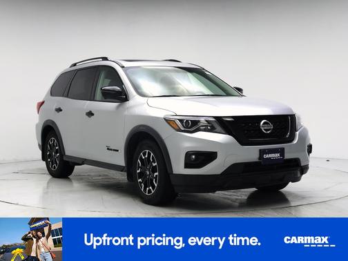 Silver 2019 Nissan Pathfinder SL