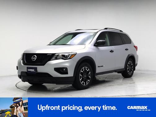Silver 2019 Nissan Pathfinder SL