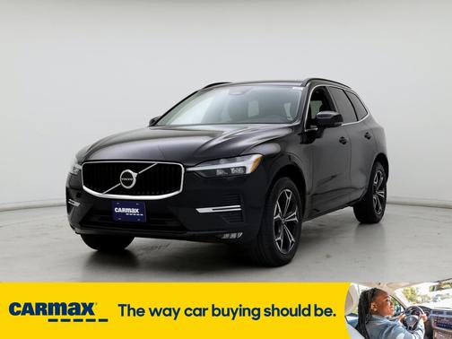 2022 Volvo XC60 B5 Momentum