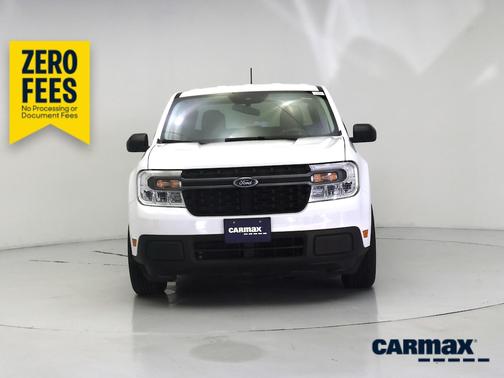 White 2024 Ford Maverick XLT