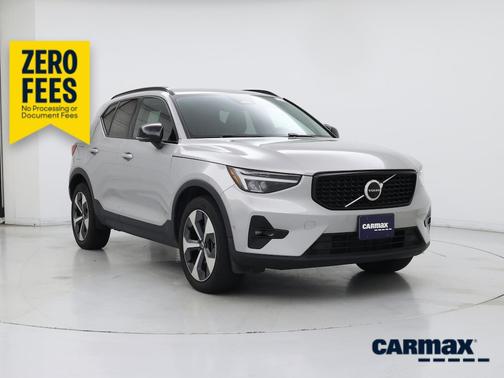 Silver 2023 Volvo XC40 B5 Plus Dark Theme