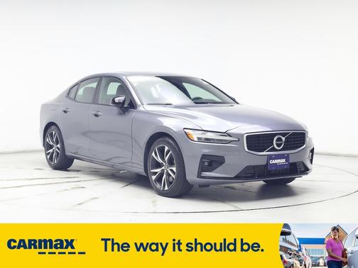 2019 Volvo S60 T5 R-Design
