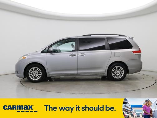 2013 Toyota Sienna XLE