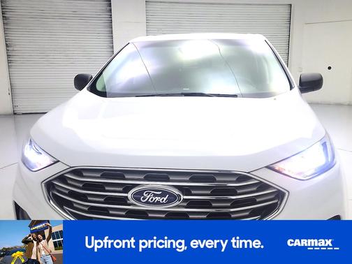2020 Ford Edge SE