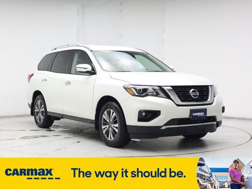 2018 Nissan Pathfinder SV