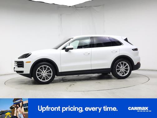 2024 Porsche Cayenne Base (Tiptronic)