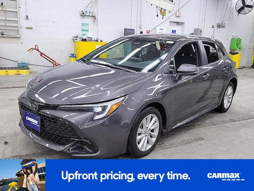 2025 Toyota Corolla Hatchback SE