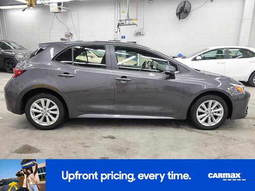 2025 Toyota Corolla Hatchback SE