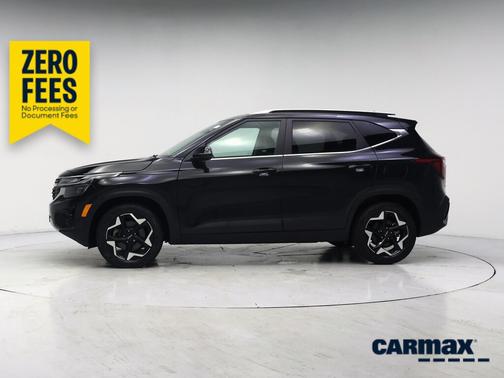Black 2024 Kia Seltos EX