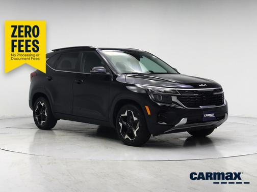 Black 2024 Kia Seltos EX
