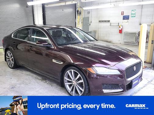 2016 Jaguar XF Prestige