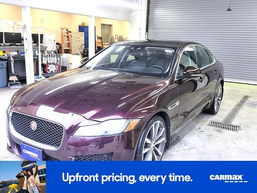 2016 Jaguar XF Prestige