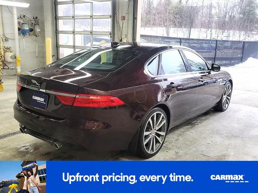 2016 Jaguar XF Prestige