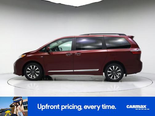 Red 2018 Toyota Sienna XLE