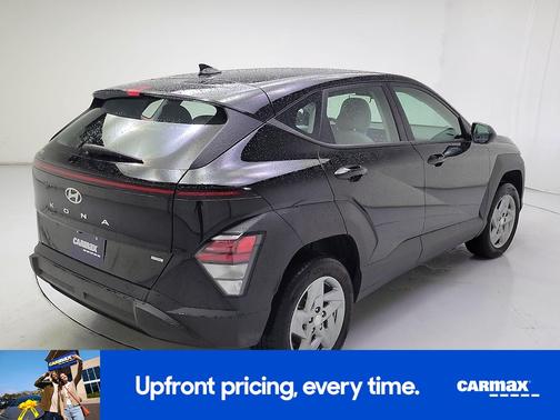 2025 Hyundai KONA SE