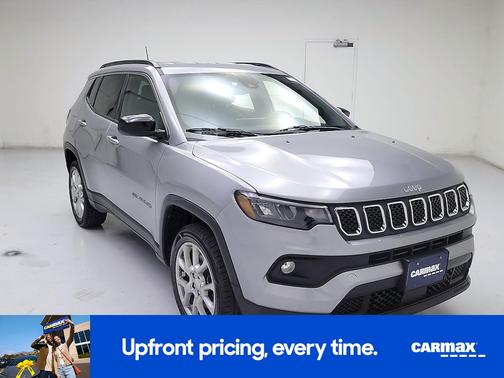 2023 Jeep Compass Latitude Lux