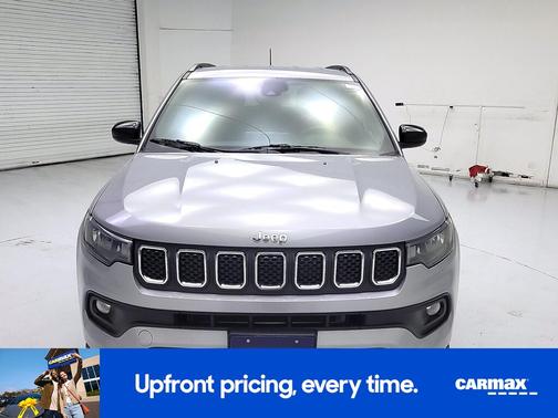 2023 Jeep Compass Latitude Lux