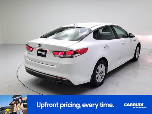 White 2017 Kia Optima LX