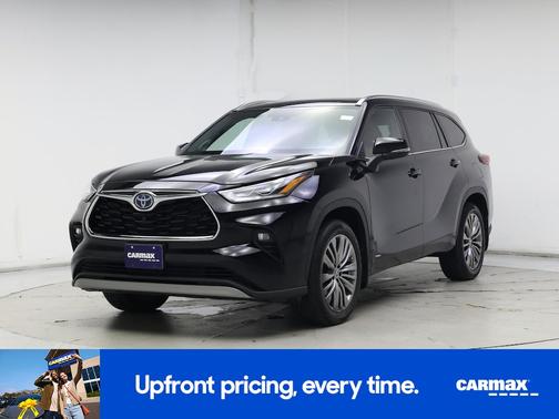 2022 Toyota Highlander Hybrid Platinum