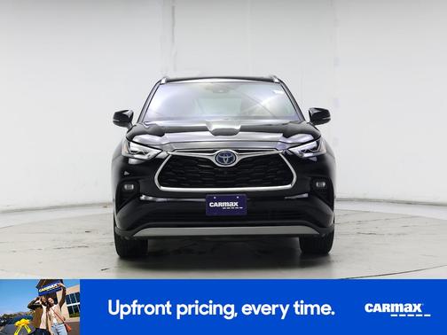 2022 Toyota Highlander Hybrid Platinum