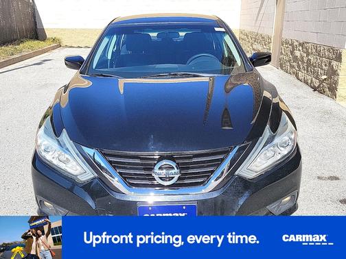 Black 2017 Nissan Altima SV