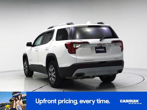 White 2023 GMC Acadia SLT