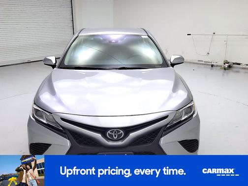 Silver 2019 Toyota Camry SE