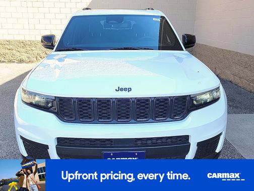White 2023 Jeep Grand Cherokee L Altitude