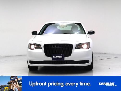 White 2022 Chrysler 300 Touring