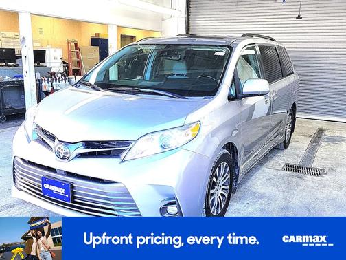 2018 Toyota Sienna XLE