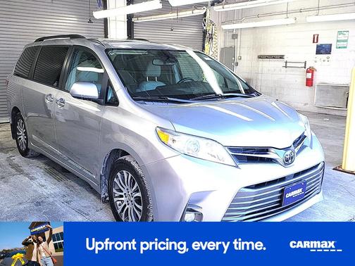 2018 Toyota Sienna XLE