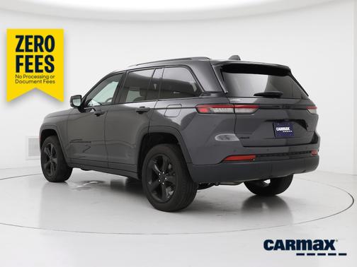 Gray 2023 Jeep Grand Cherokee Altitude