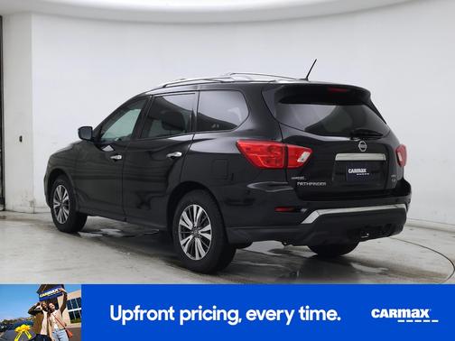 2018 Nissan Pathfinder SV
