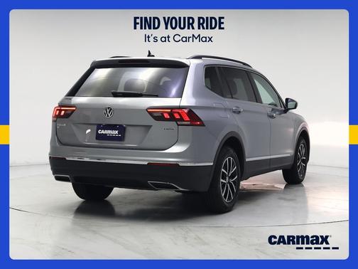 Silver 2021 Volkswagen Tiguan SE