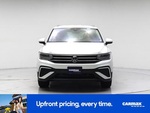 White 2023 Volkswagen Tiguan SE