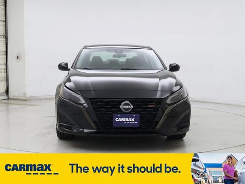 2023 Nissan Altima SR