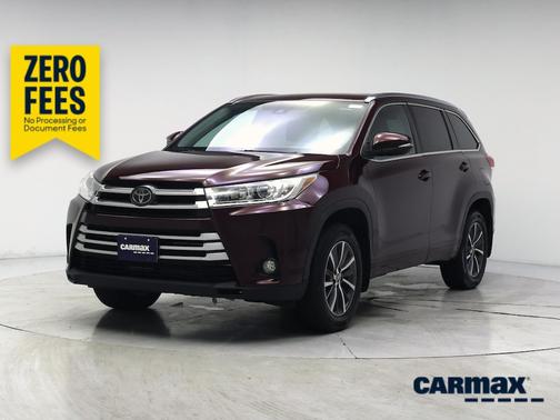 Burgundy 2018 Toyota Highlander XLE